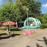 Kamp alanı Zecamping 3 Anime Piscine A 1km De La Dog Friendly Club Enfant Thiviers