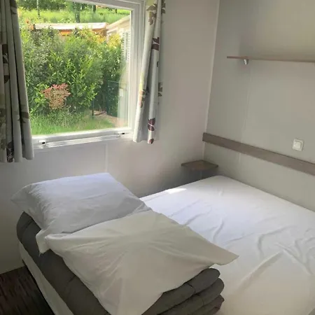 Zecamping 3 Etoiles Anime Piscine A 1km De La Dog Friendly Club Enfant Thiviers